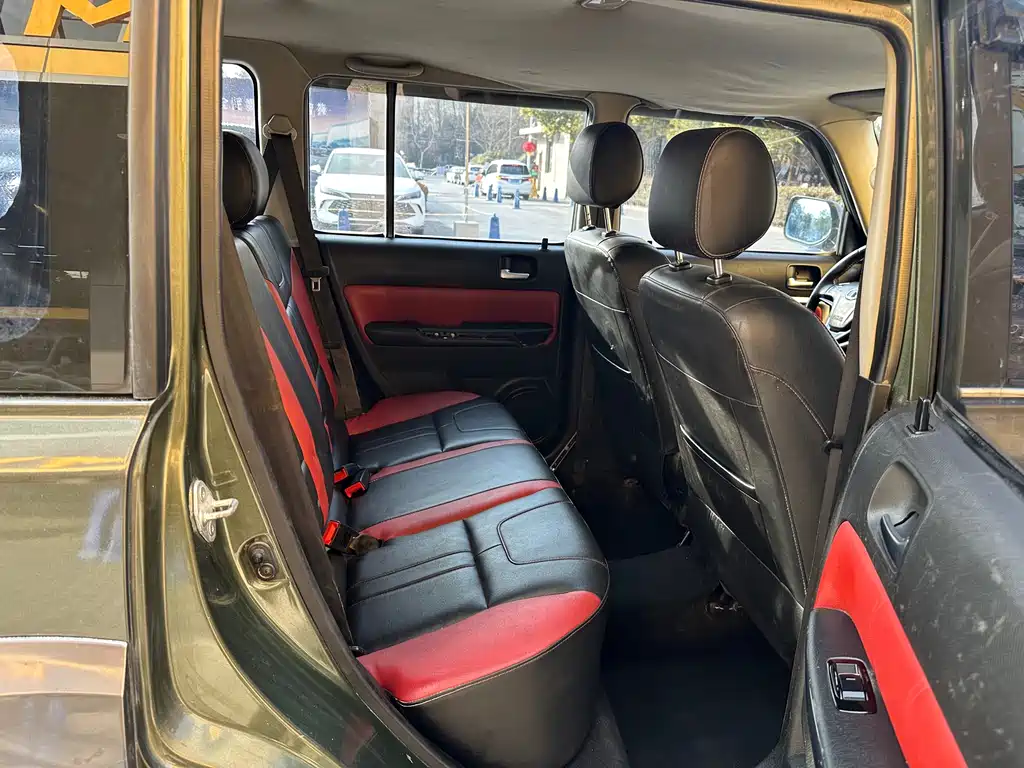 Changcheng M2 2014 Model 1.5L Manual Urban Edition