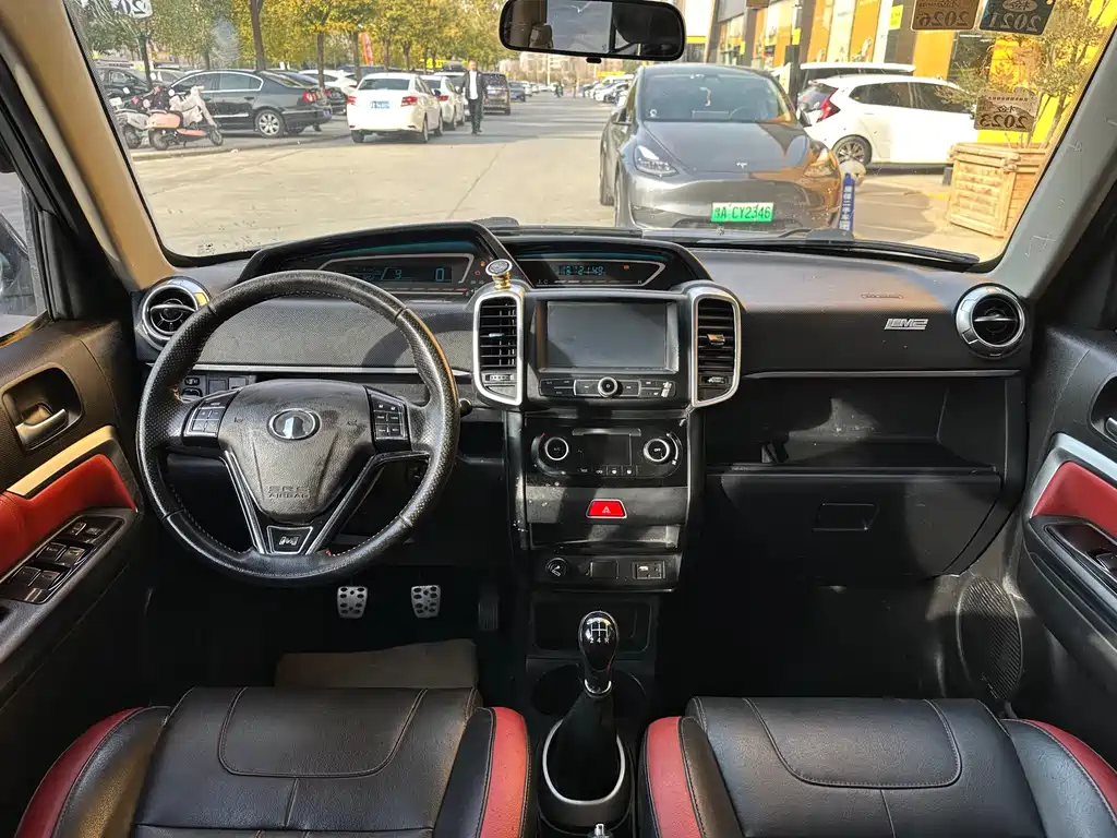 Changcheng M2 2014 Model 1.5L Manual Urban Edition