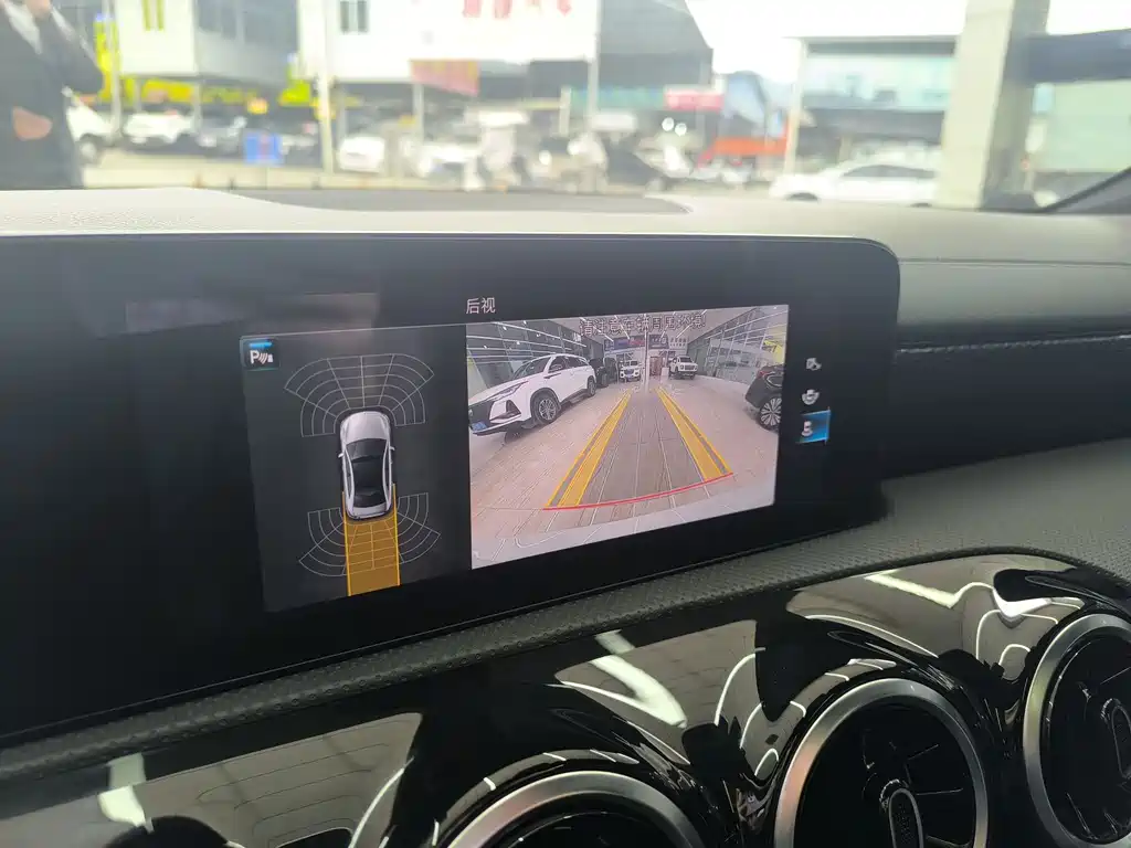 Mercedes-Benz A 200 L Sport Sedan Dynamic Edition 2021