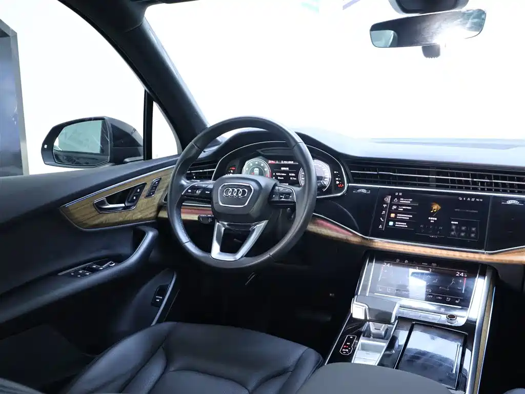 Audi Q7 2022 55 TFSI quattro S line Snow Sports Edition
