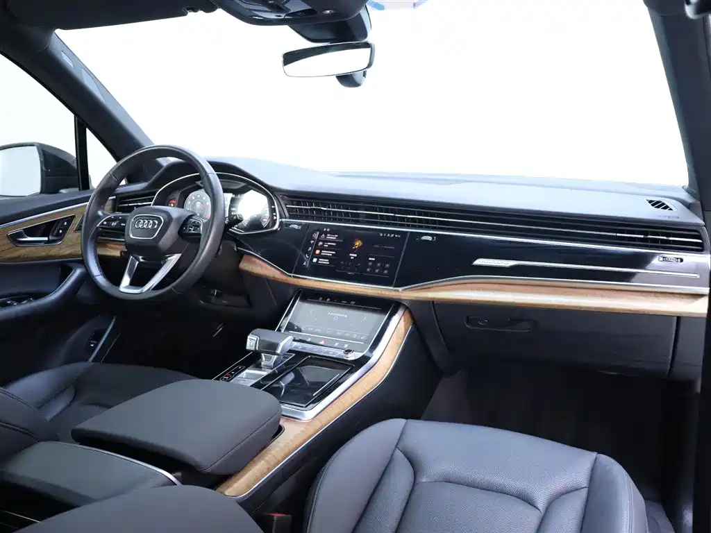 Audi Q7 2022 55 TFSI quattro S line Snow Sports Edition