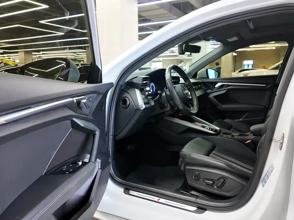 Audi A3 2021 Limo 35 TFSI Sporty Style