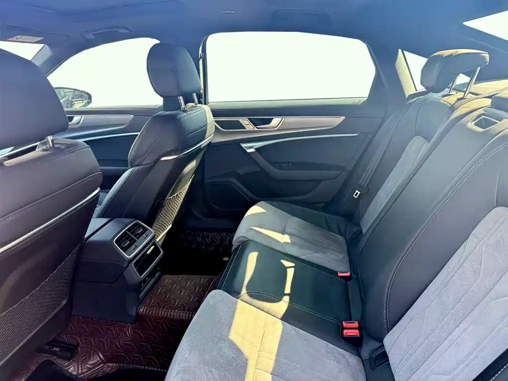 Audi A6L 2023 45 TFSI Prestige Dynamic Edition