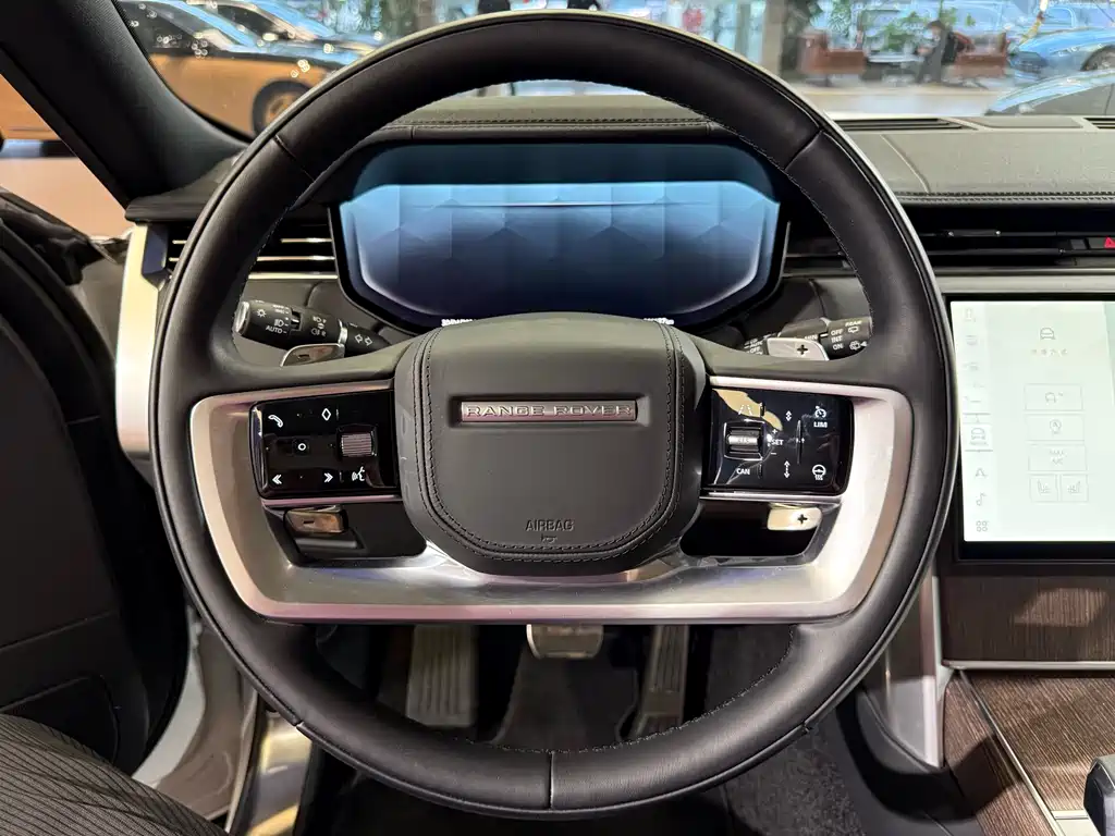 Range Rover 2024 Edition 3.0 L6 400PS Grand Extended Version