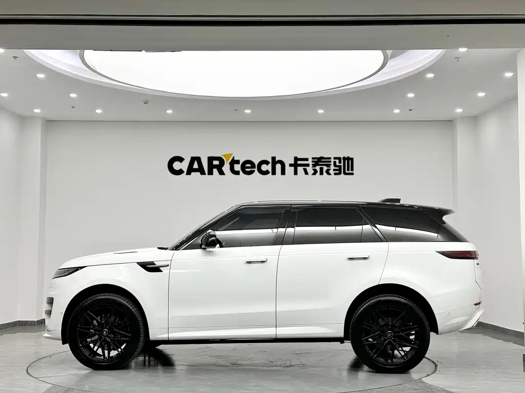 Range Rover Sport 2024 400PS Dynamic SE