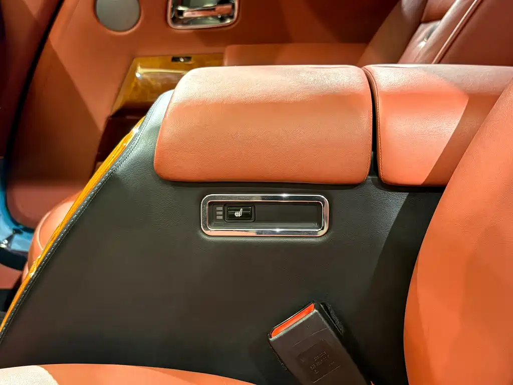 Phantom 2007 model 6.7L soft-top convertible