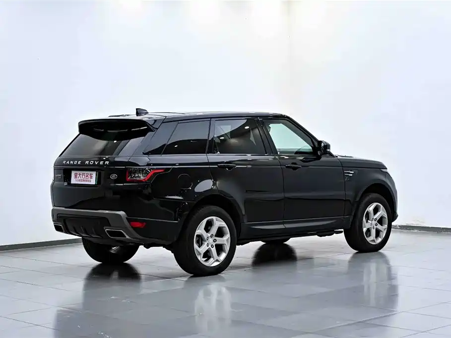 Range Rover Sport P400e SE 2020
