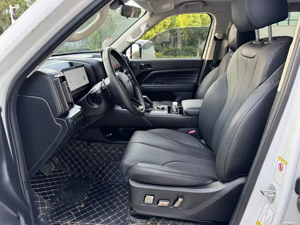 Haval H9 2024 Model 2.0T Gasoline 4WD Tengjing Edition