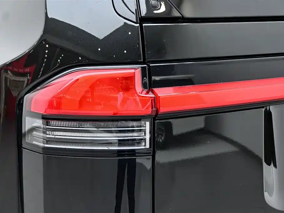 Lexus GX 2024 OVERTRAIL Far Peak Edition