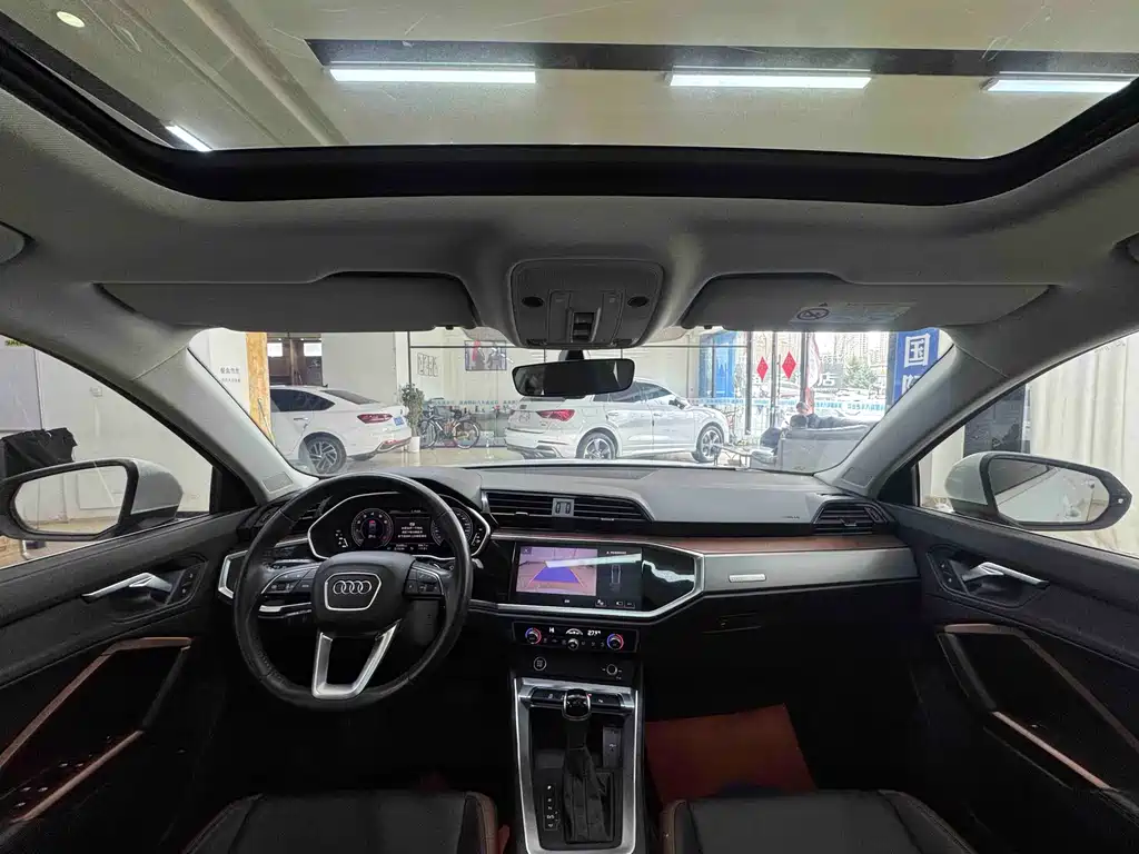 Audi Q3 2022 35 TFSI Sporty Dynamic Edition