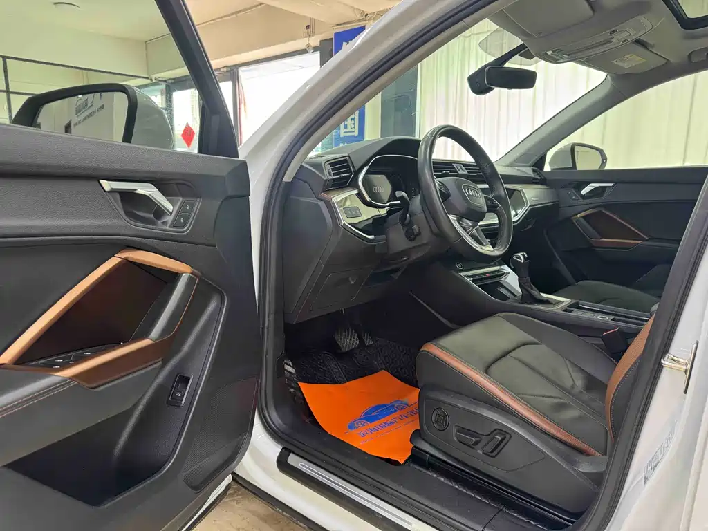Audi Q3 2022 35 TFSI Sporty Dynamic Edition