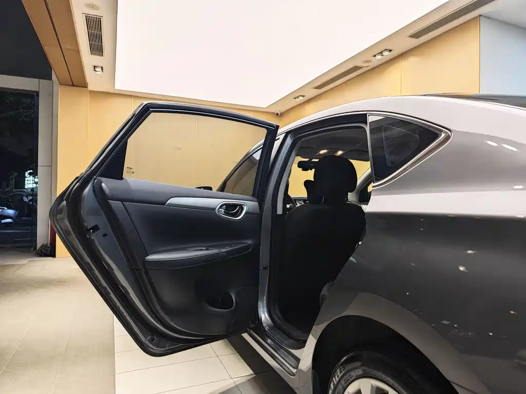 Sentra 2022 Classic 1.6XE CVT Comfort Edition
