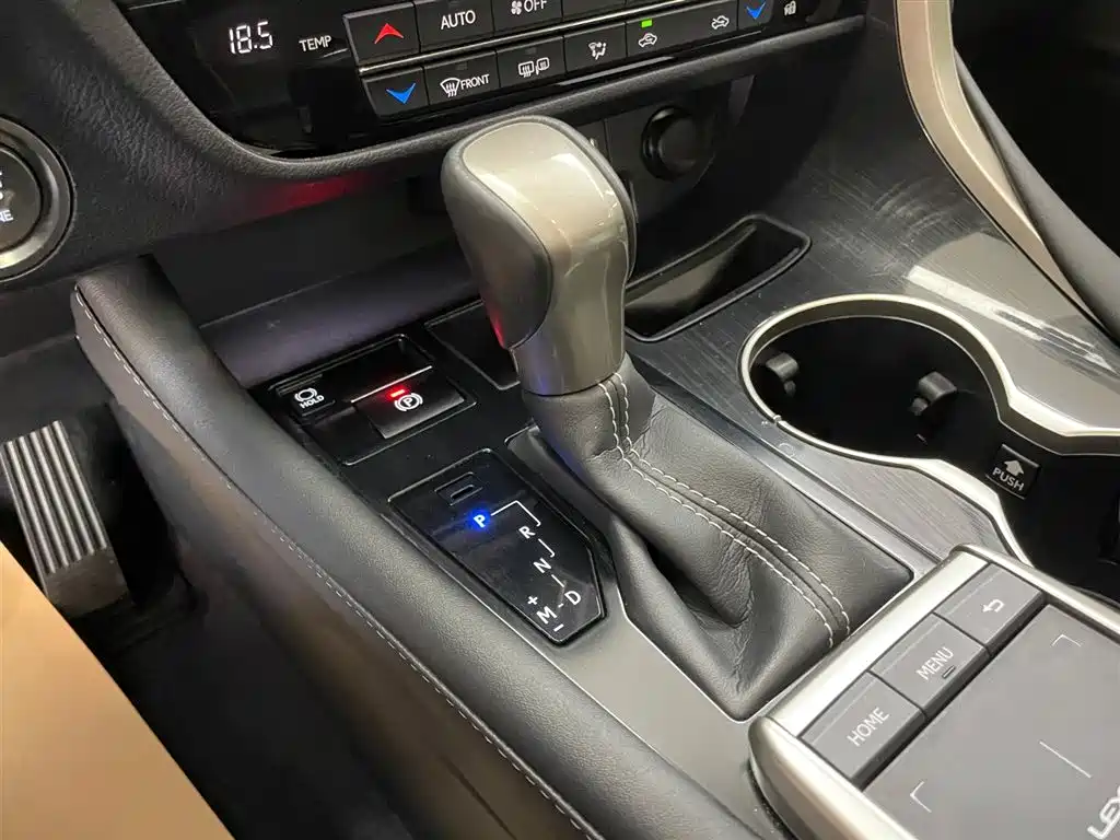 Lexus RX 2020 Facelift 300 Two-wheel-drive Elite Edition