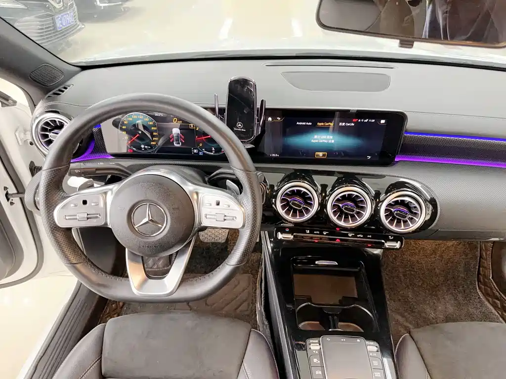 Mercedes-Benz A-Class 2021 A 200 L Sport Sedan Fashion Edition