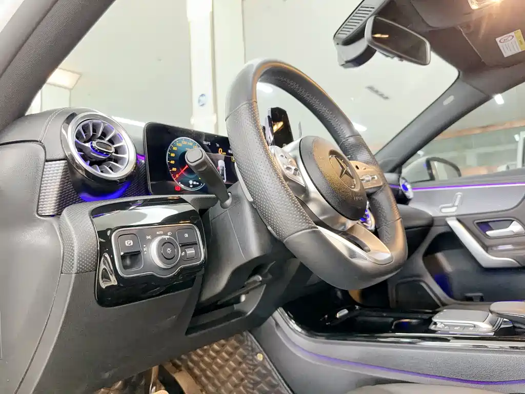 Mercedes-Benz A-Class 2021 A 200 L Sport Sedan Fashion Edition