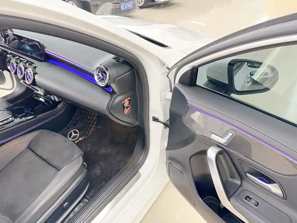 Mercedes-Benz A-Class 2021 A 200 L Sport Sedan Fashion Edition