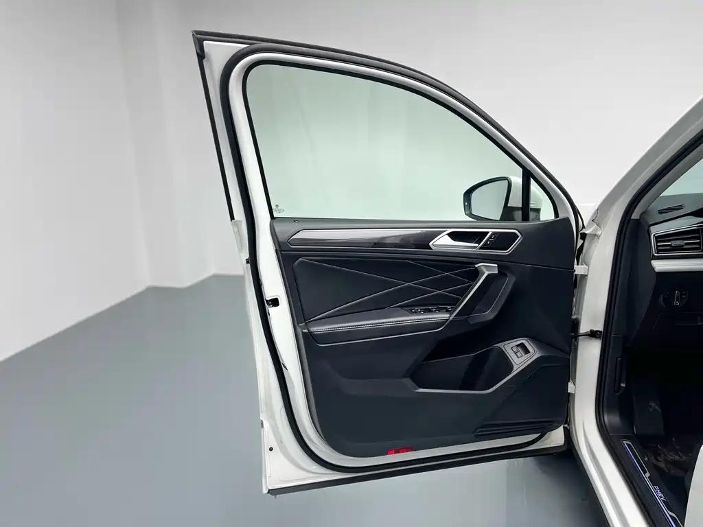 Touguan L Plug-in Hybrid 2022 Model 430PHEV Plug-in Hybrid Prestige Edition
