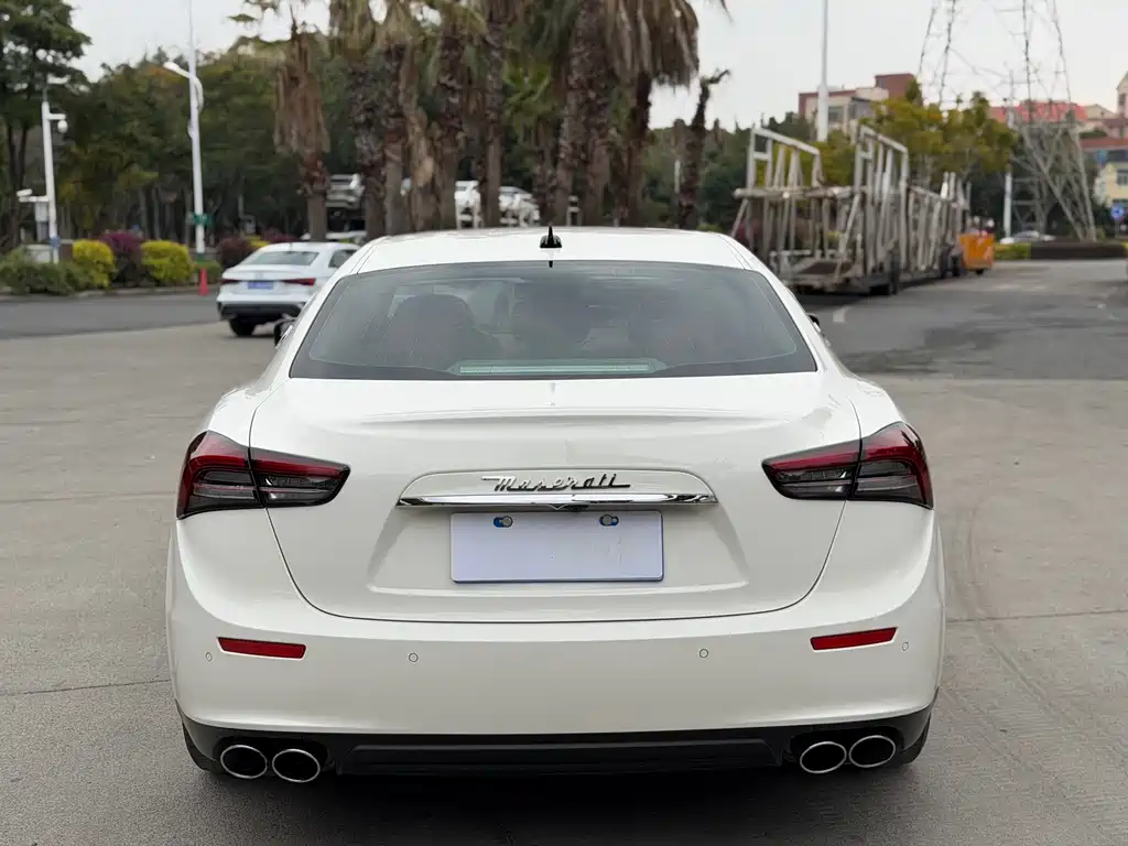 Ghibli 2014 3.0T Standard Edition