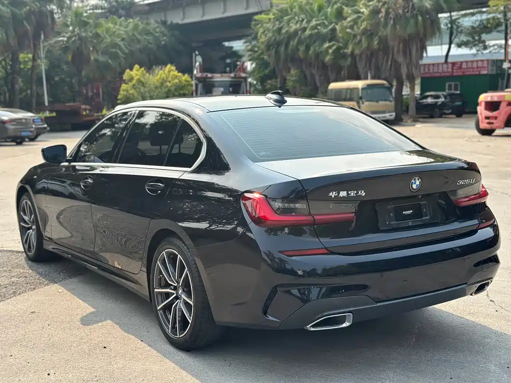 BMW 3 Series 2022 325Li M Sport Package