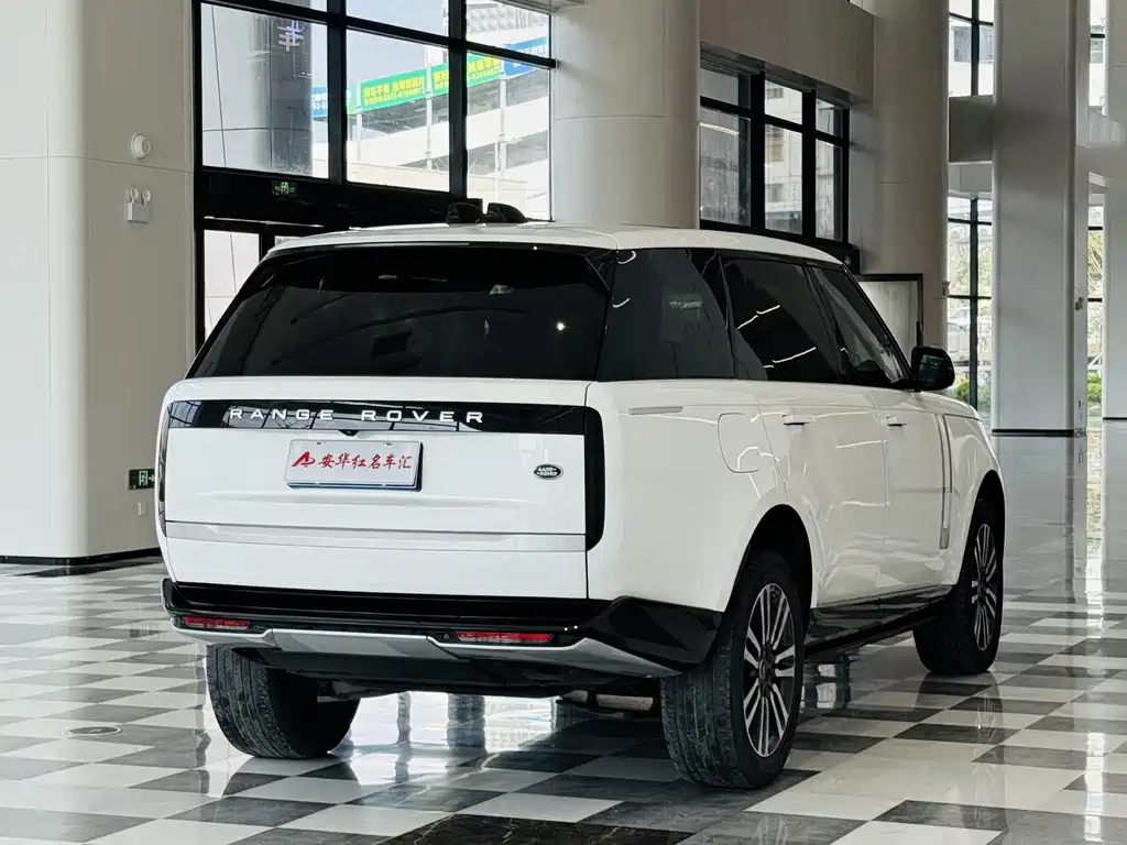 Range Rover 2023 3.0 L6 400PS Creation Extended Edition