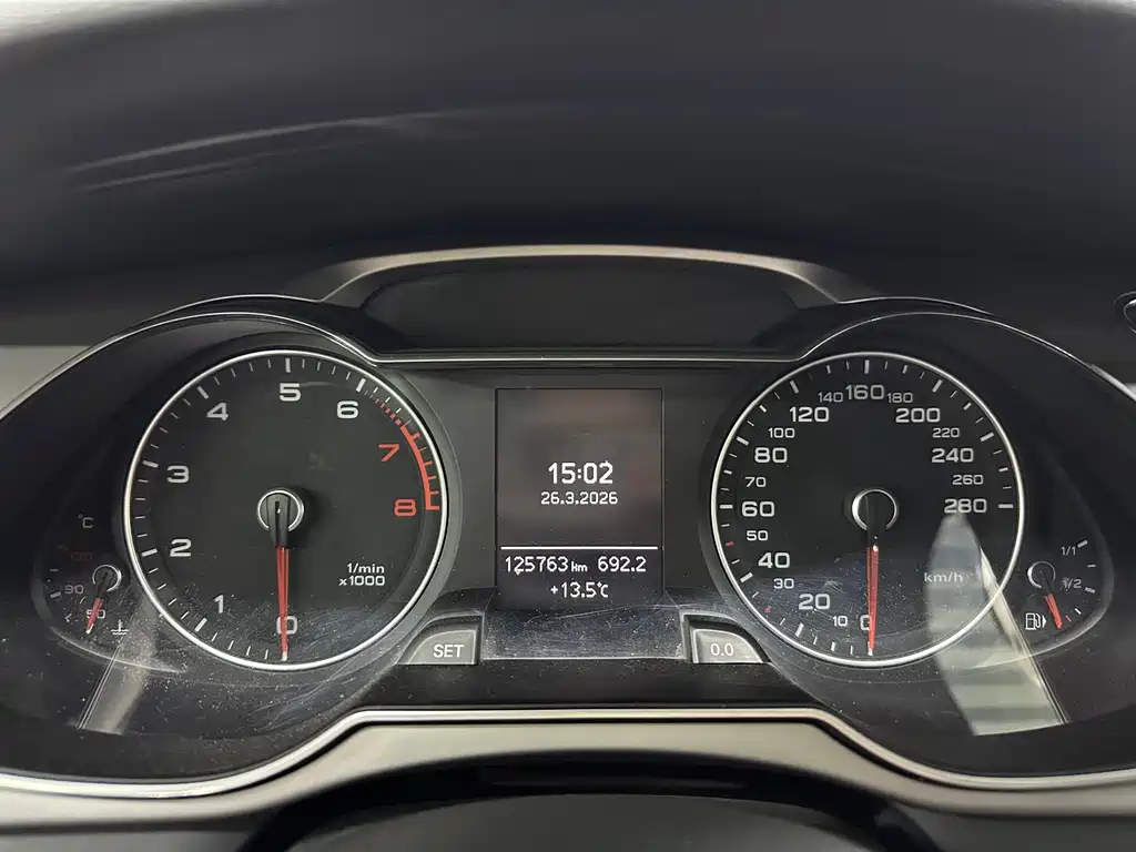 Audi A4L 2016 35 TFSI Prestige Edition S Line Comfort Version