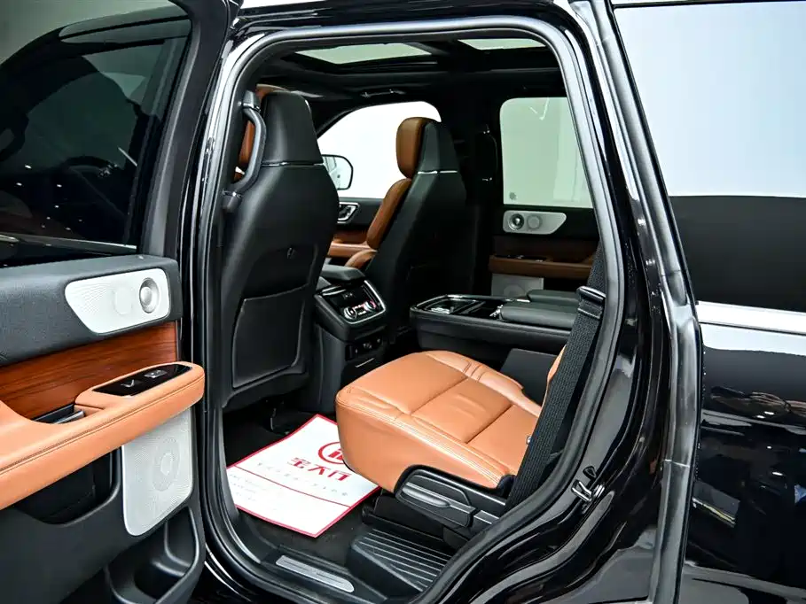 Navigator 2020 3.5T Prestige Edition