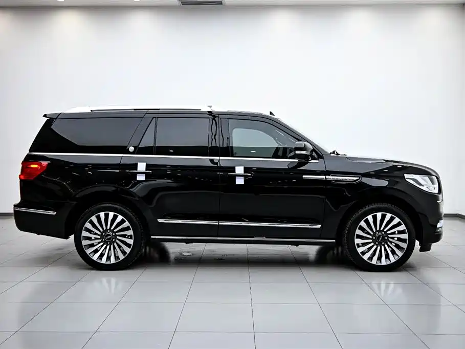 Navigator 2020 3.5T Prestige Edition
