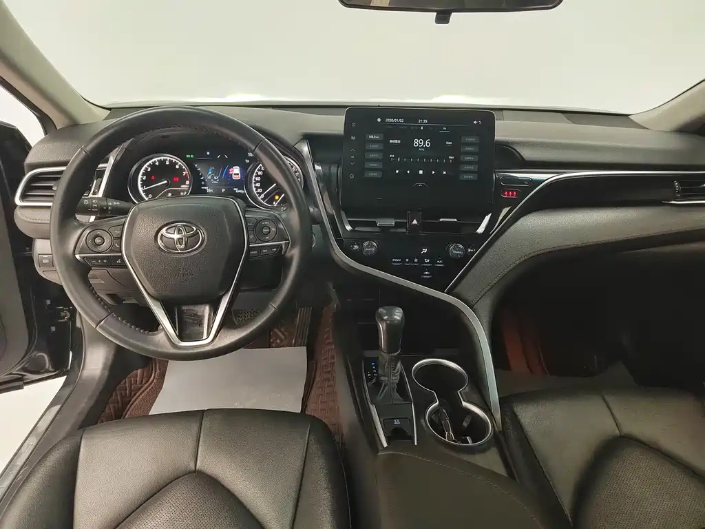 Camry 2021 2.0G Luxury Edition