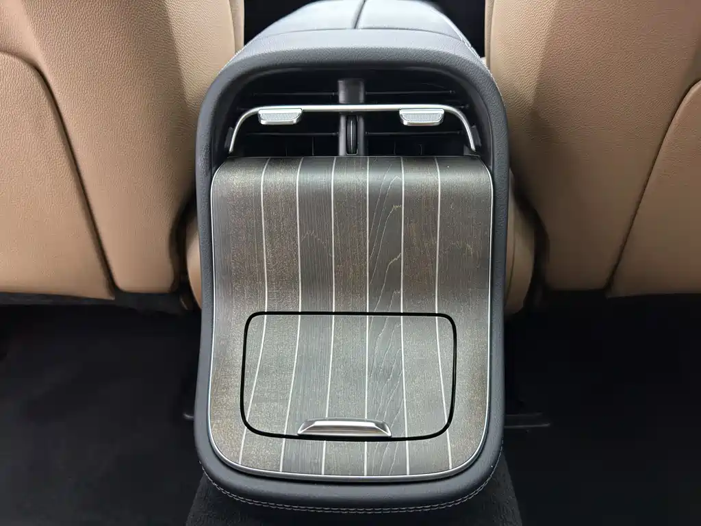 Mercedes-Benz E-Class 2025 E 300 L Fashion Edition
