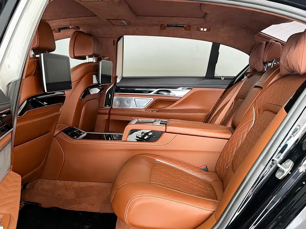 BMW 7 Series 2022 740Li xDrive Executive Luxury Package