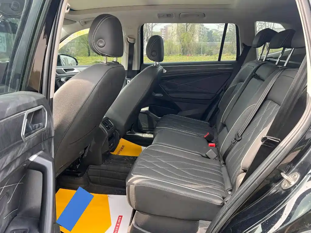 Tiguan L 2022 330 TSI Automatic 2WD R-Line Enjoyment Edition