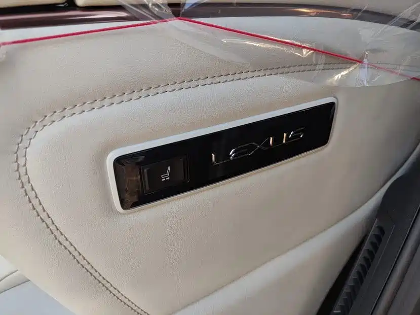 Lexus LM 2025 350h 7-Seat Elegance Edition