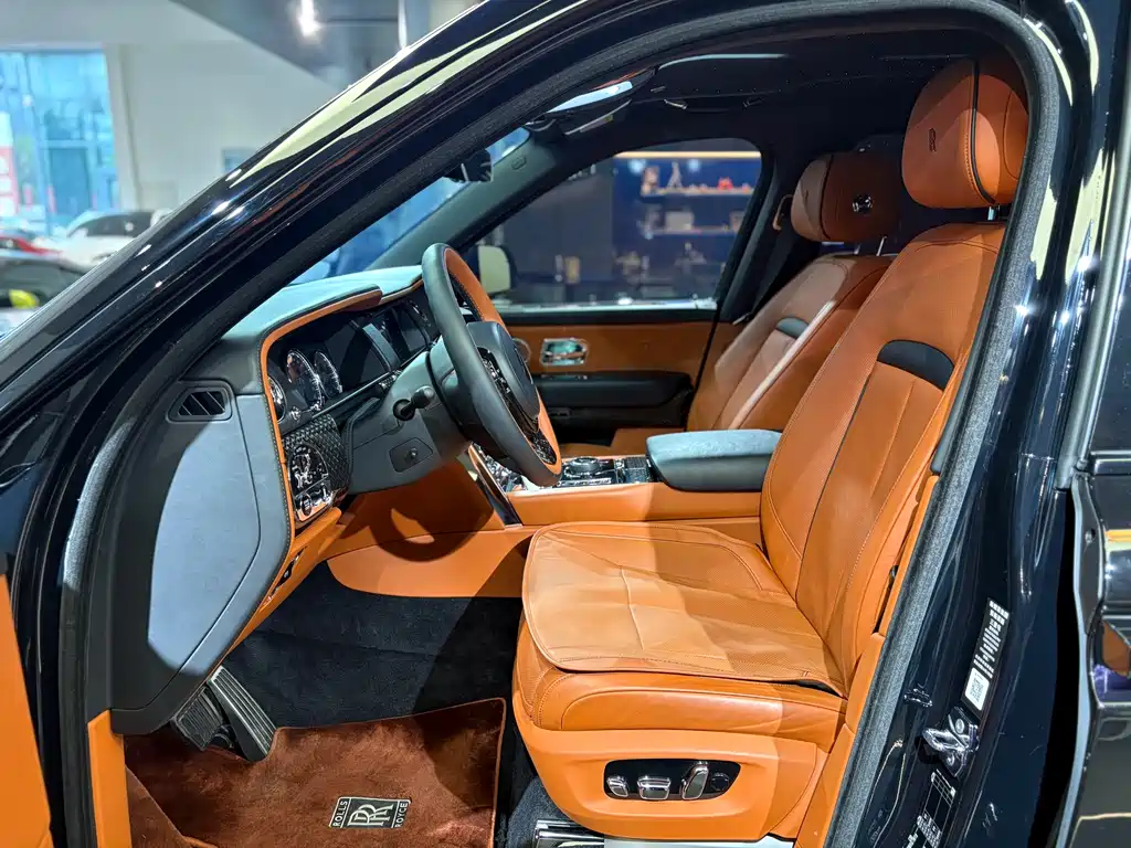 Cullinan 2018 4-seater Edition