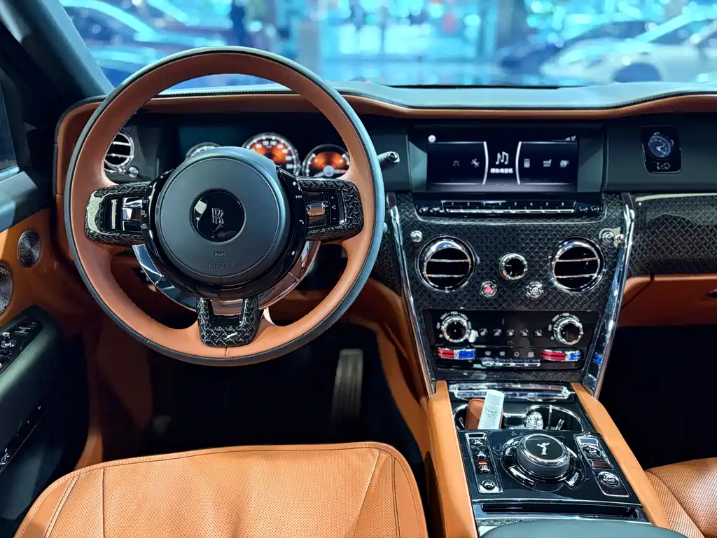 Cullinan 2018 4-seater Edition