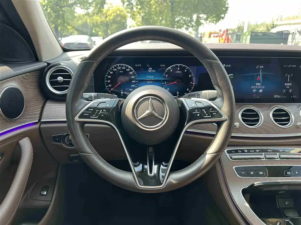 Mercedes-Benz E-Class 2021 E 300 L Fashion Edition