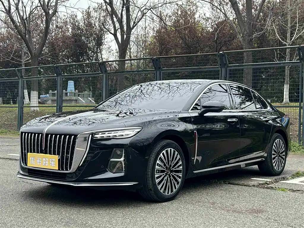 Hongqi H5 2025 Model 2.0T Automatic Qi Chang Edition