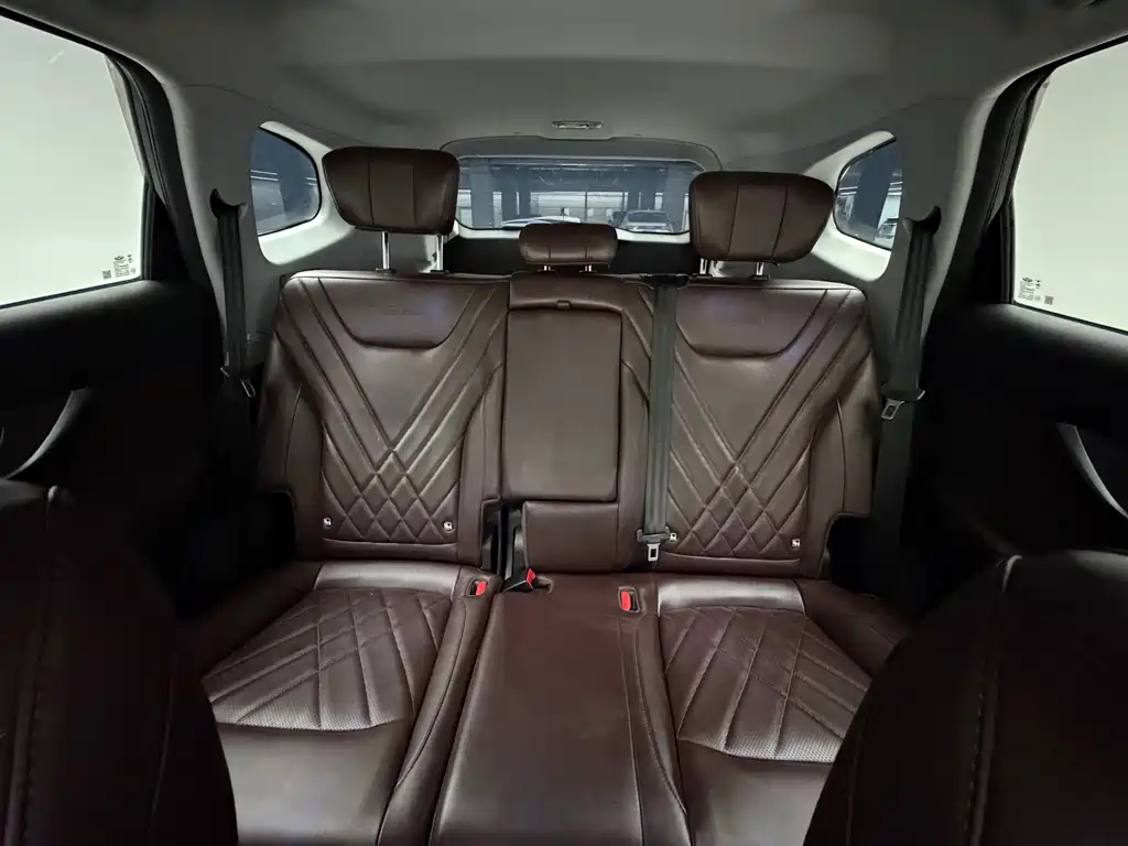Ruihu 8 PRO 2024 Champion Edition 390T 4WD Peak Edition 5-seat