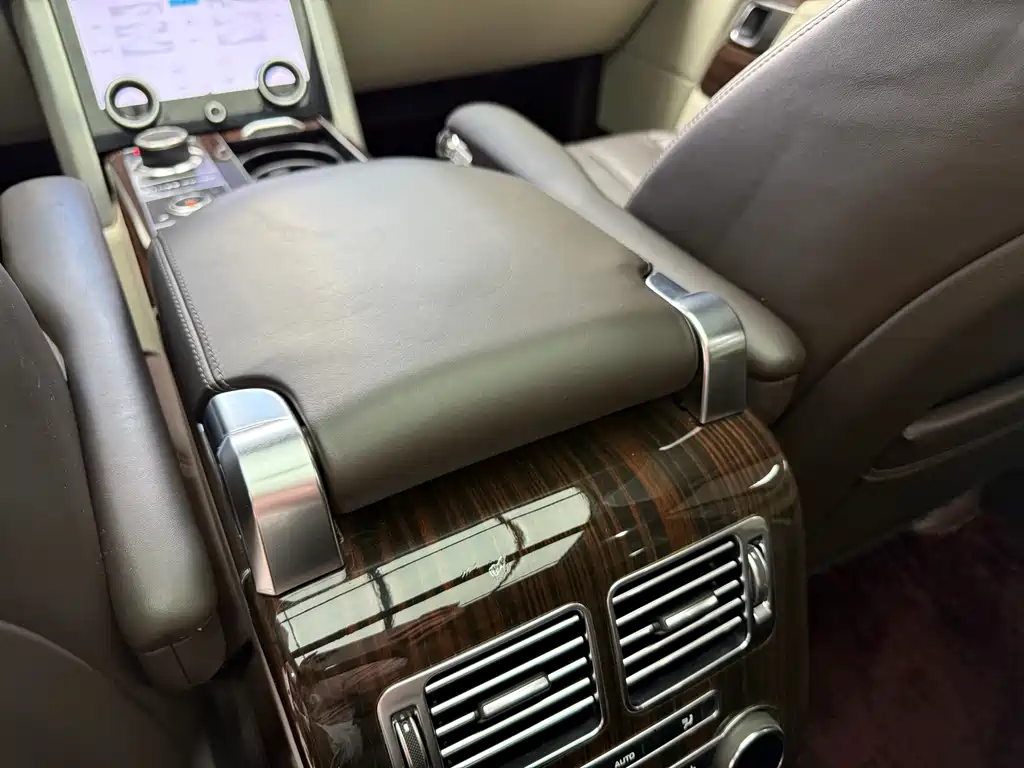Range Rover 2014 model 3.0 TDV6 Vogue