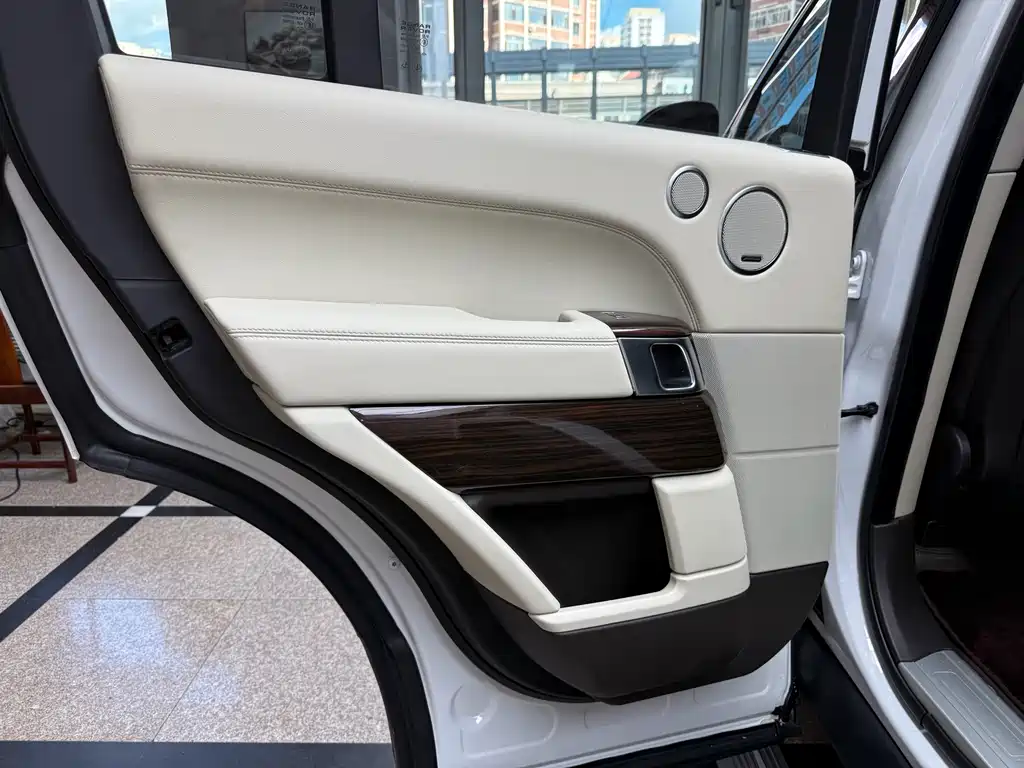 Range Rover 2014 model 3.0 TDV6 Vogue