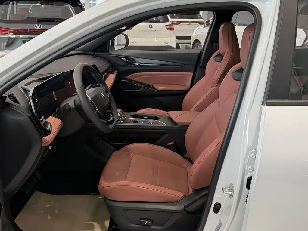 Chang'an X5 PLUS 2025 Edition 1.5T DCT Surpass Version