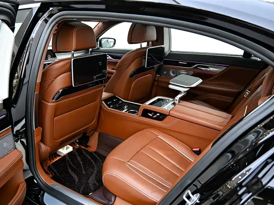 BMW 7 Series 2018 740Li xDrive Excellence Edition M Sport Package