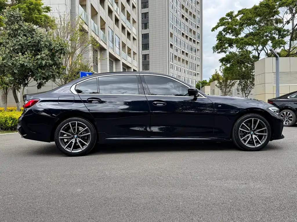 BMW 3 Series 2022 320Li M Sport Package