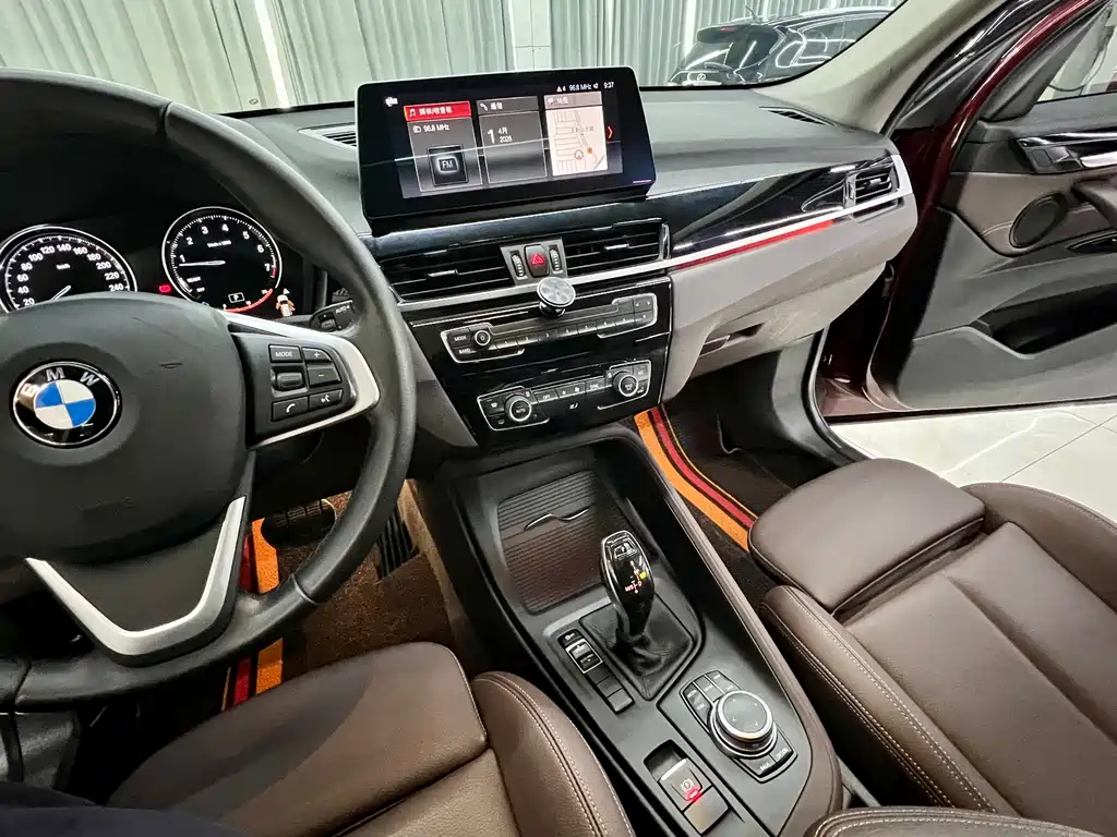 BMW X1 2020 sDrive25Li Leading Edition