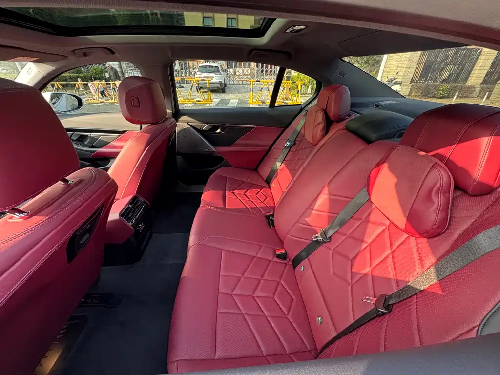BMW 5 Series 2024 525Li M Sport Package