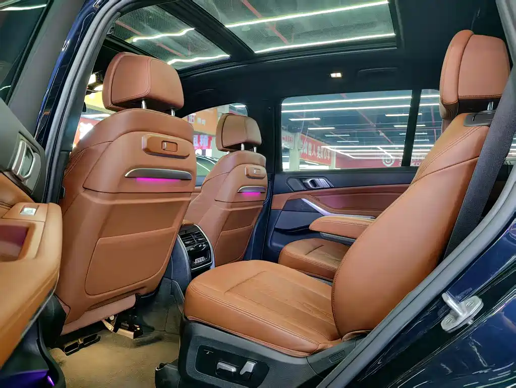 BMW X7 2023 xDrive40i Luxury Package Excellence Edition
