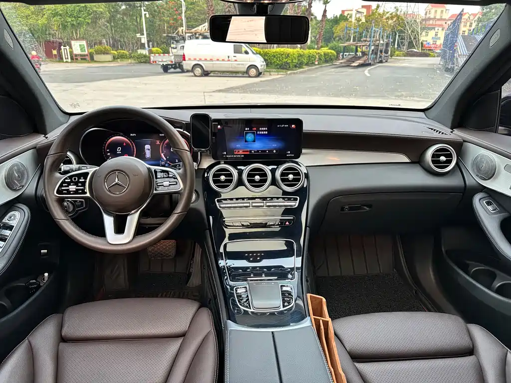 Mercedes-Benz GLC 2022 GLC 260 L 4MATIC Dynamic Edition