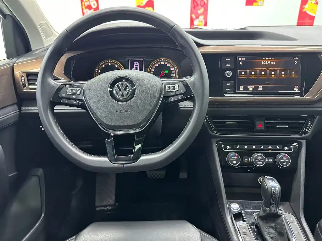 Tou岳 2019 330TSI 4x4 Luxury Edition National VI