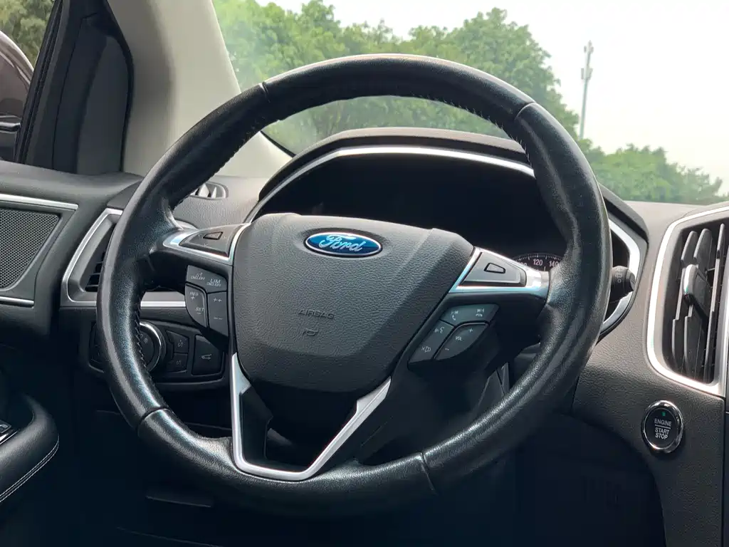 Escape 2016 EcoBoost 245 AWD Premium 7-seat