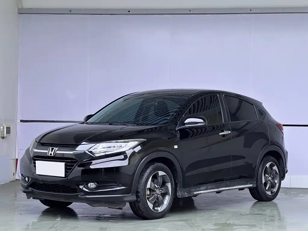 Crosstour 2017 1.8L CVT Two-wheel Drive Pioneer Edition
