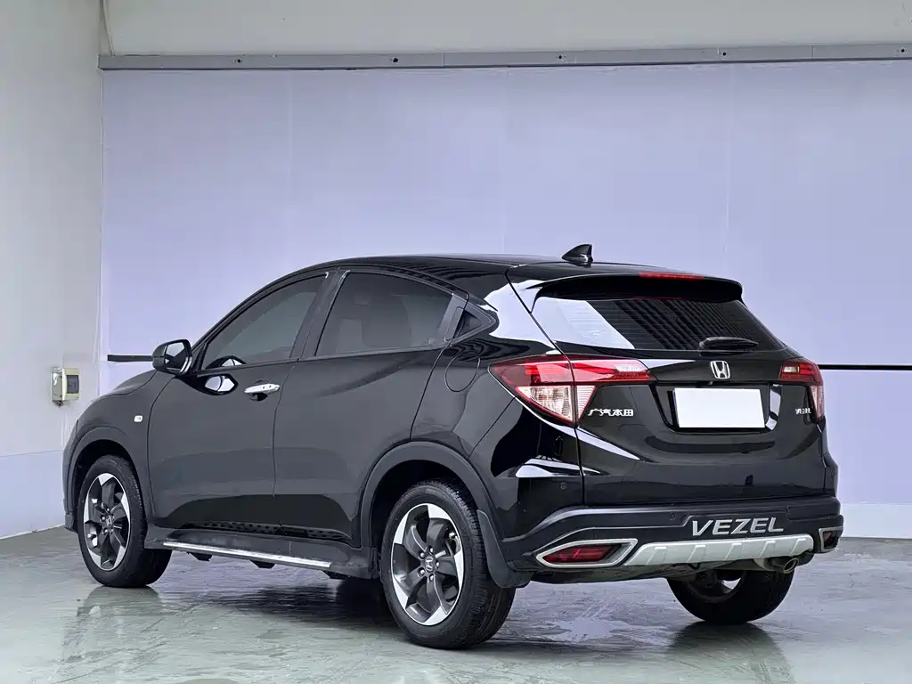 Crosstour 2017 1.8L CVT Two-wheel Drive Pioneer Edition